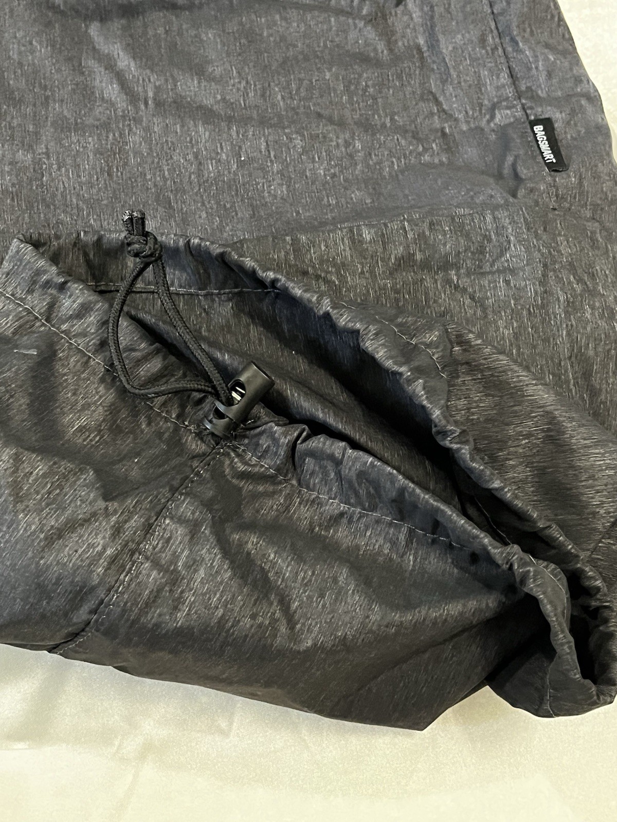 BAGSMART Lightweight Black Drawstring Travel Bag Unisex Adults Solid WET/DRY bag