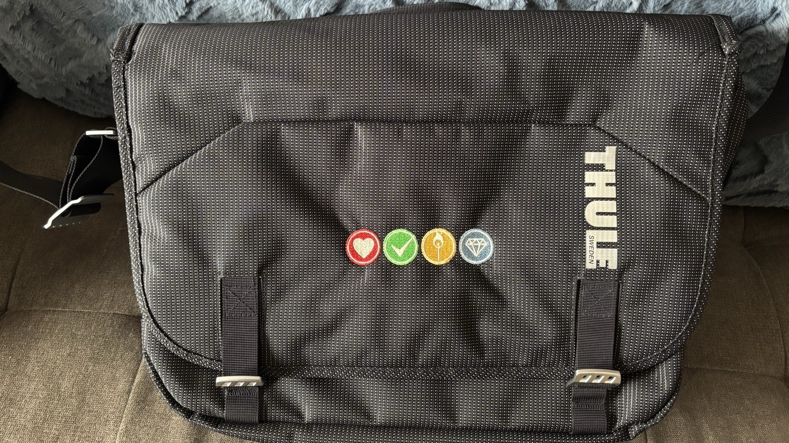 THULE Bag Messenger Crossover Crossbpdy | 15 Inch Laptop | VG Condition
