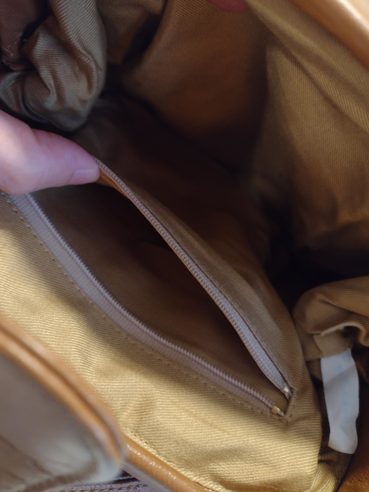 Vintage 1970s Tan Suede & Leather Hinged Shoulder Bag Small