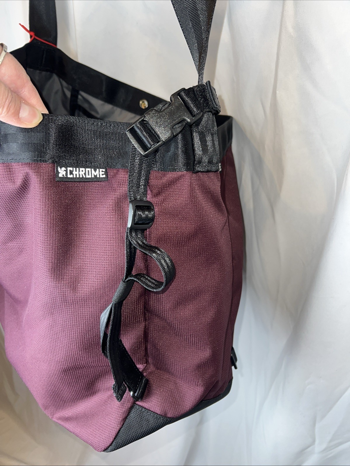 NWT Chrome Burgundy Newspaper Messenger Royale- Crossbody Bag Japan