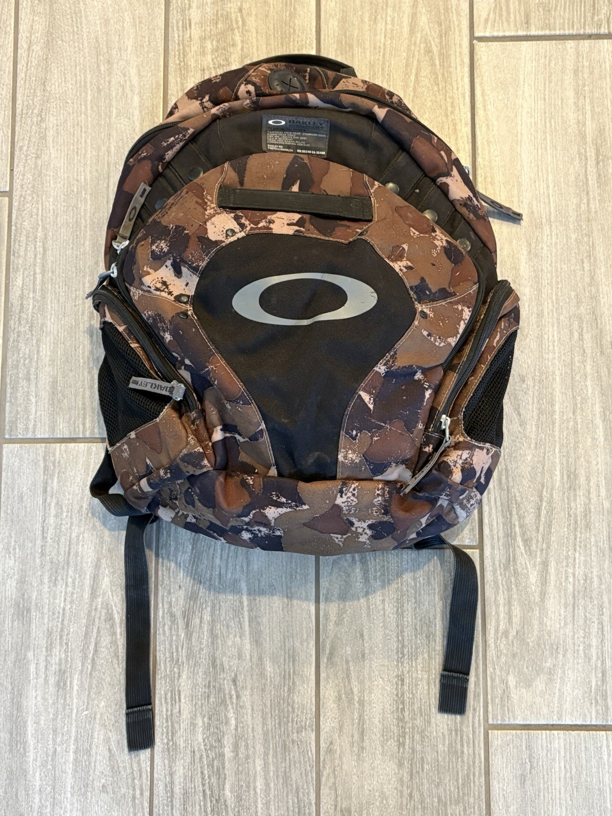 OAKLEY Tactical Field Gear Backpack Camouflage Field Pack Utility Bag Preowned