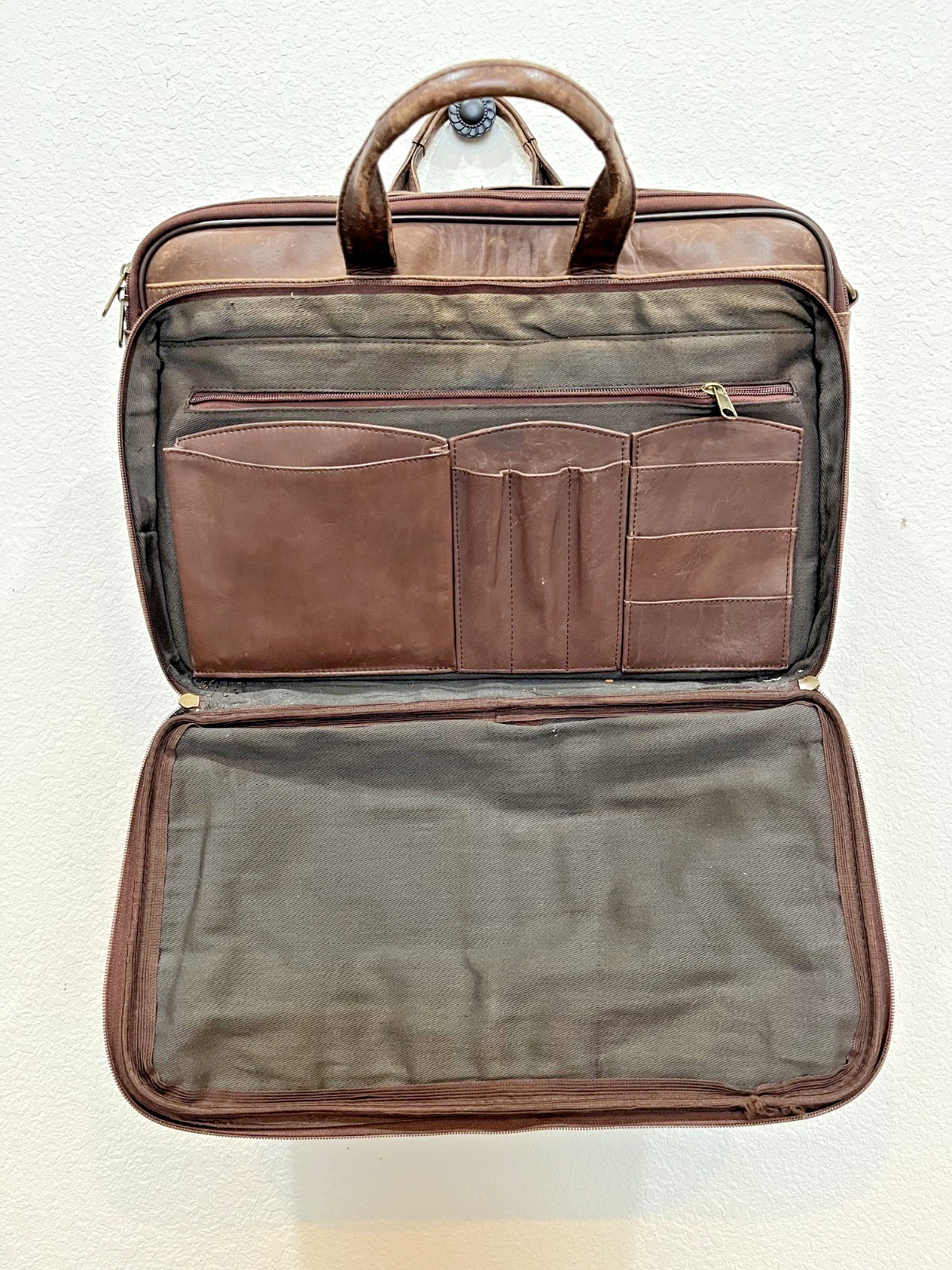 VTG Brown Leather Heritage Briefcase Many Pockets 16x11x5soft sided
