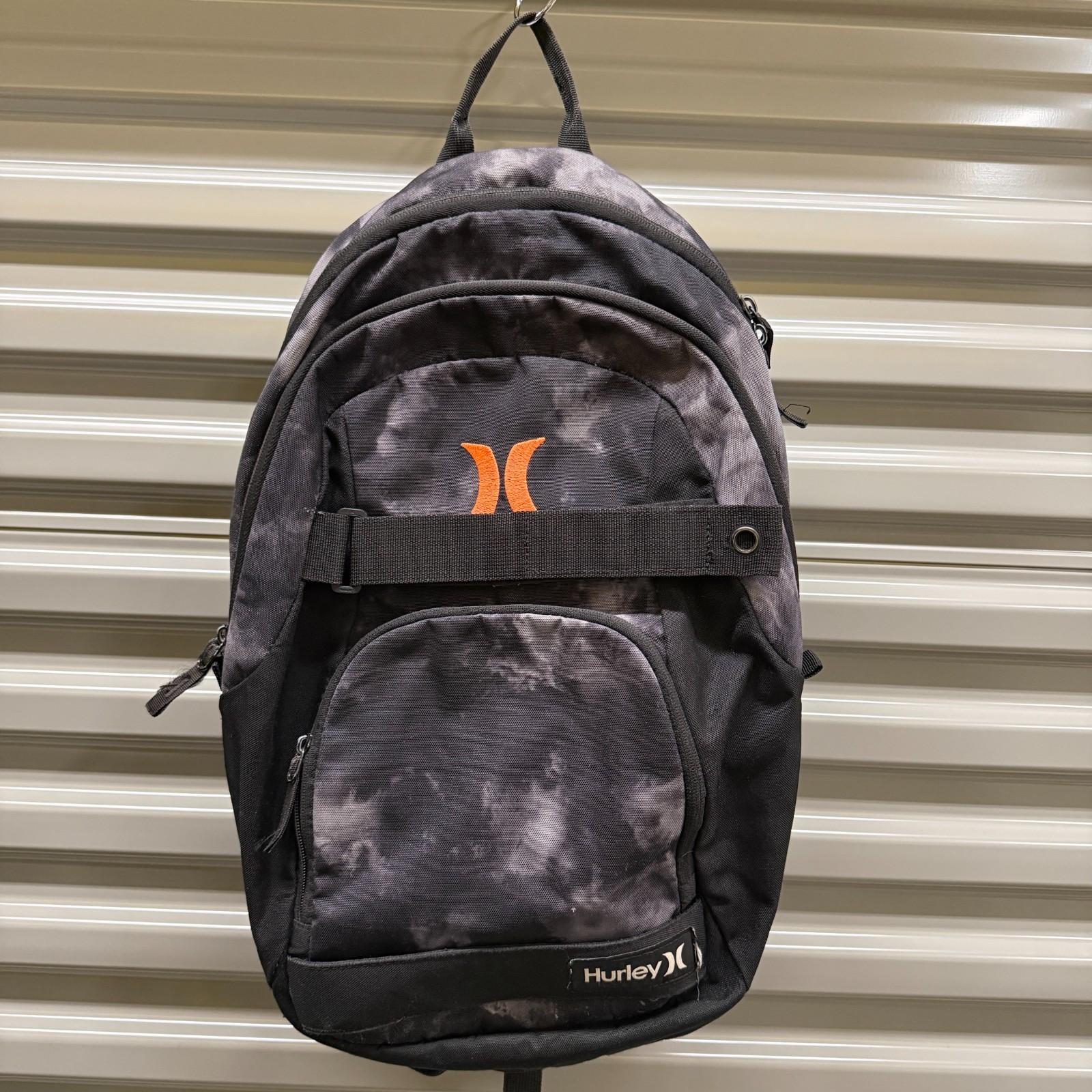 Hurley Honor Roll Backpack Black Tie Dye Smoke Wash Skateboard Holder Skater
