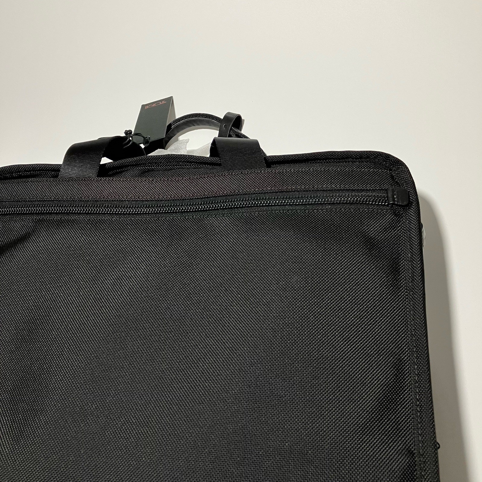 Tumi Compact Large Screen Laptop Brief Computer Bag Zippers Travel Hand Carry