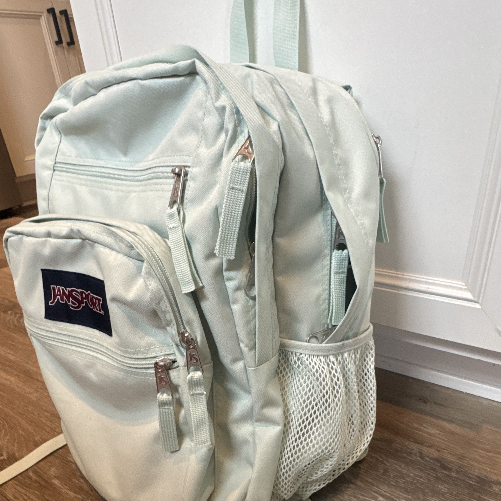JanSport Light Blue/Teal Large Backpack Zip Closure w/ Pockets, Bottle Pocket