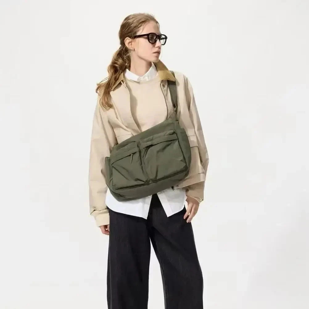 UNIQLO Casual Multi-pocket Messenger Bag Men Women Shoulder Bag Travel Sport Bag