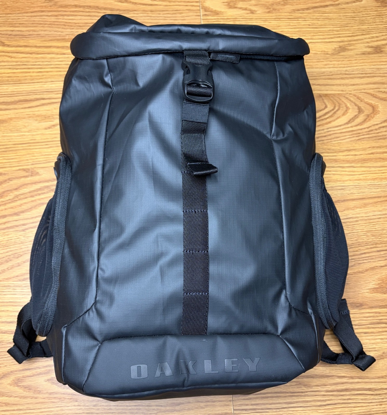 Oakley Road Trip RC Bag Backpack black brand new