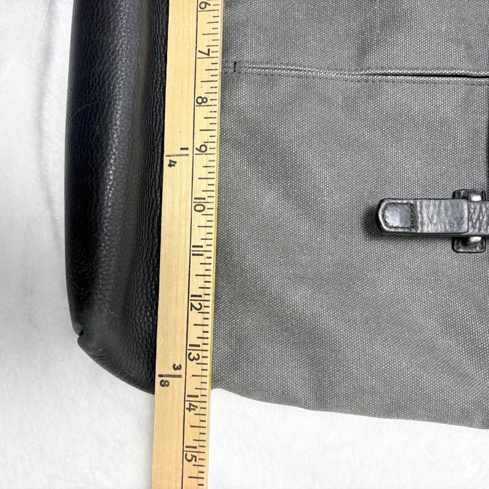Timbuk2 Distilled Waxed Canvas & Leather Messenger Crossbody Grunge Minimalist