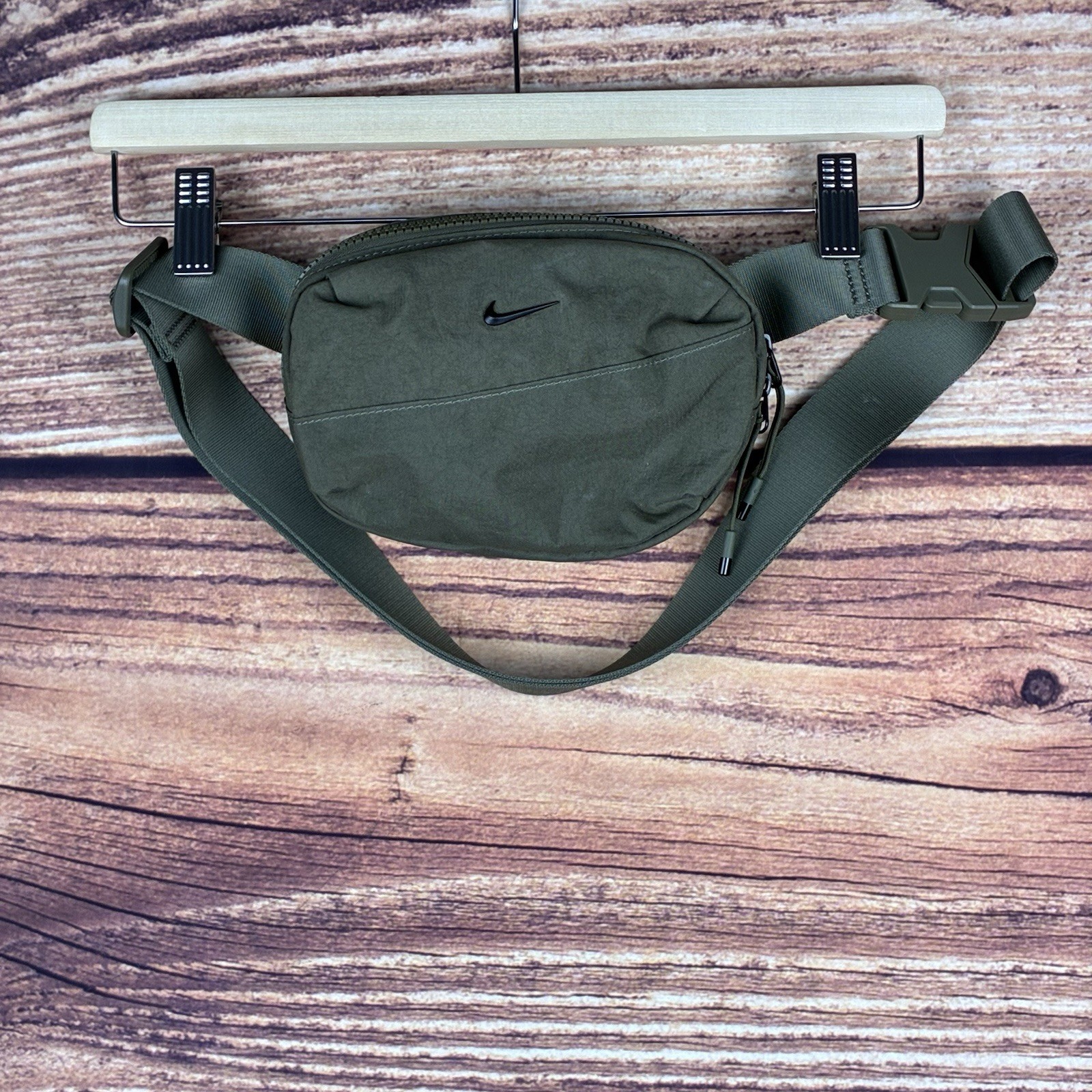 Nike Sportswear Premium Essentials Crossbody Bag Olive Cargo Khaki Sling 1L⁠