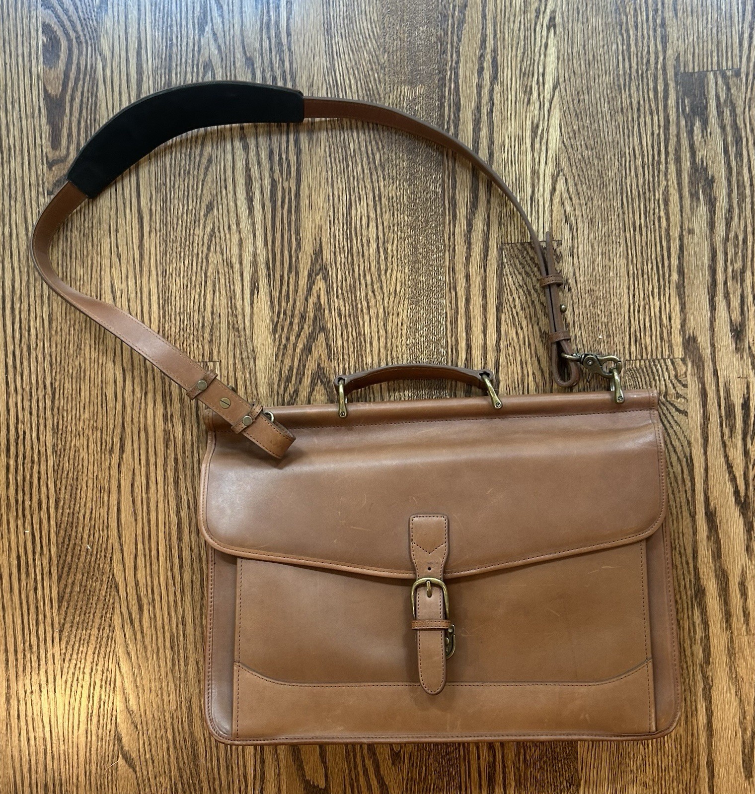 LL Bean Leather Messenger Briefcase Bag 80’s 90’s Brown Leather Classic USA