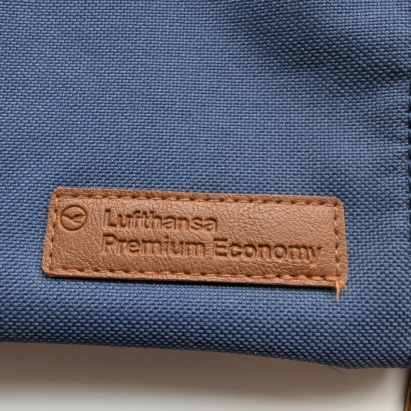 Lufthansa Premium Economy Canvas Toiletry Travel Bag Mesh Pouch German 7″ x 5″