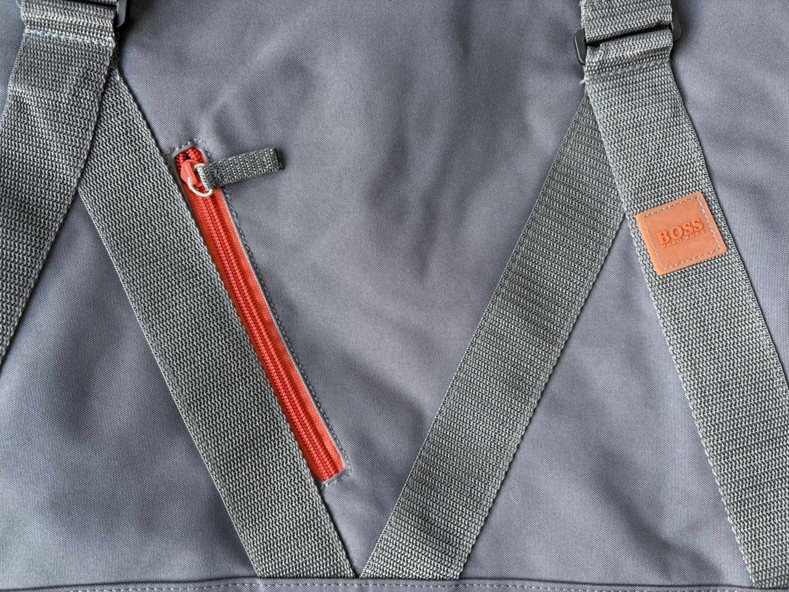 Hugo BOSS Mens Gray Travel Gym Weekender Duffle Bag 20″ Orange LOGO