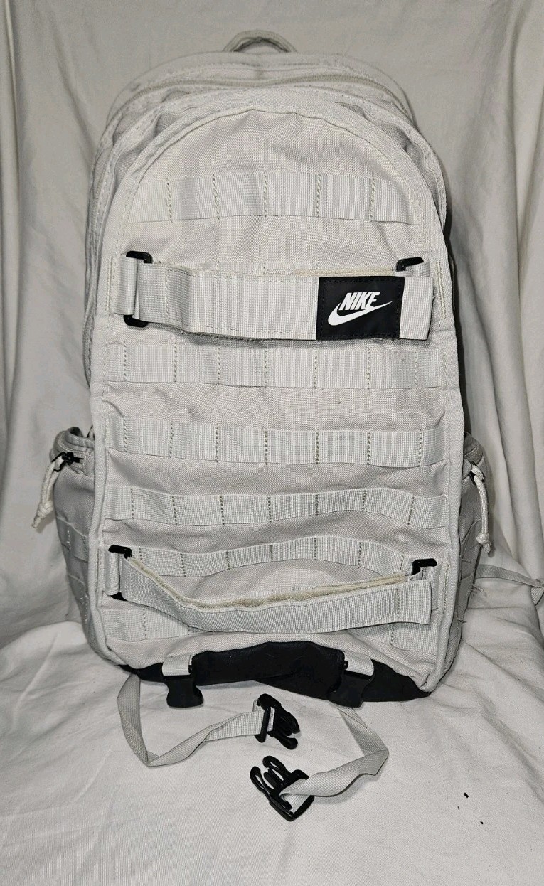 NIke Sportswear RPM Backpack Silver