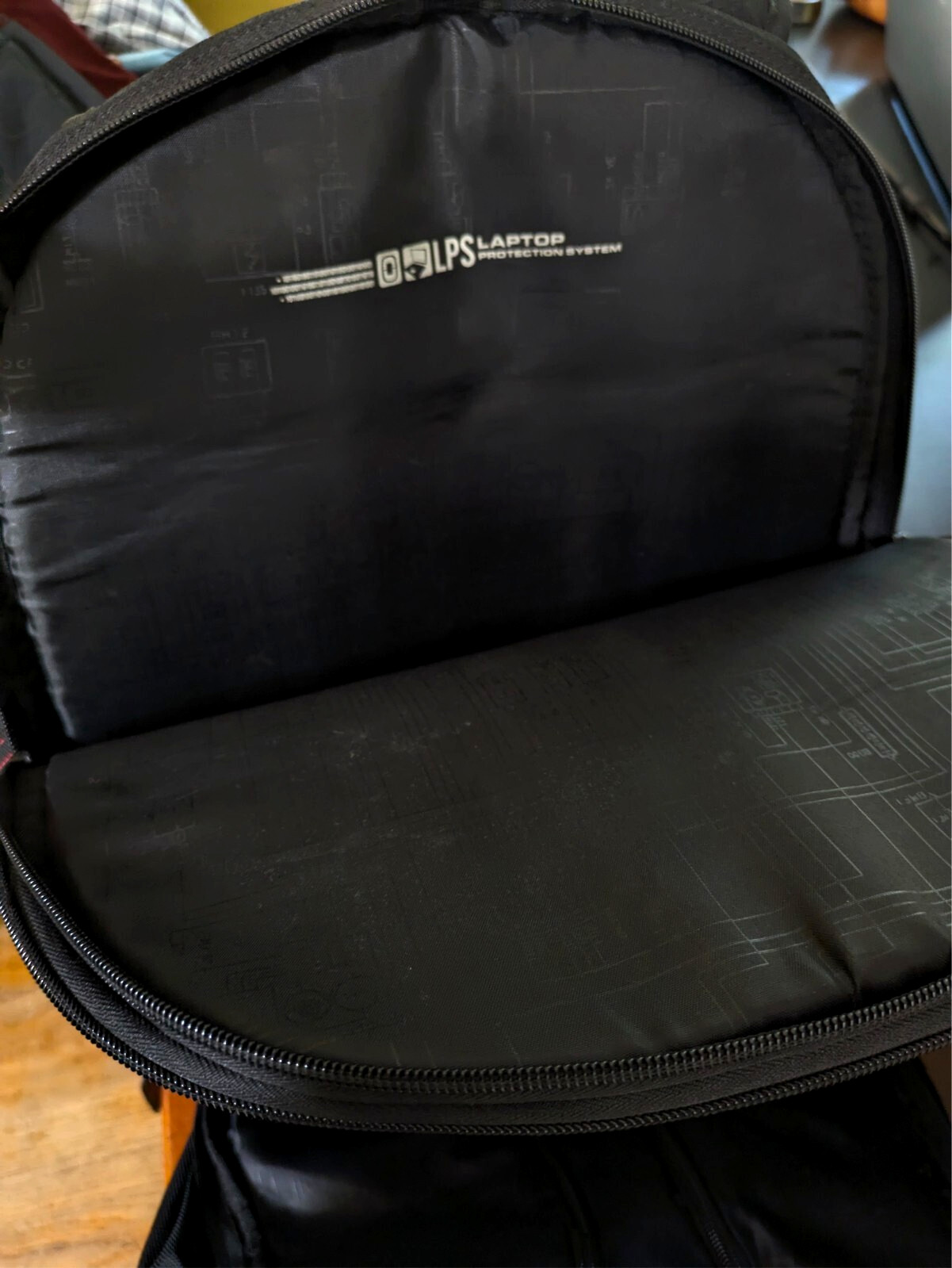 OGIO Airflow Tech Vault Checkpoint Black Laptop Travel Backpack Branded