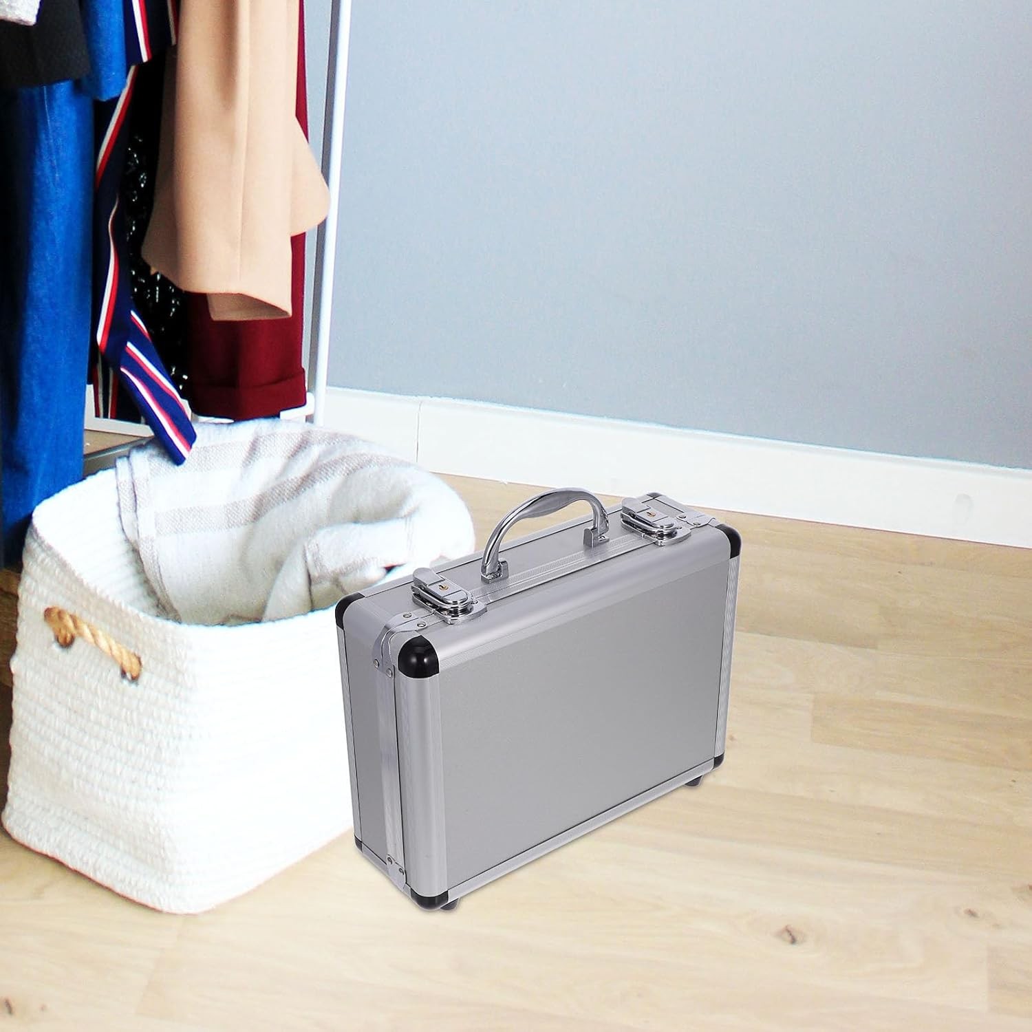12.5in Silver Aluminum Locking Briefcase with Foam
