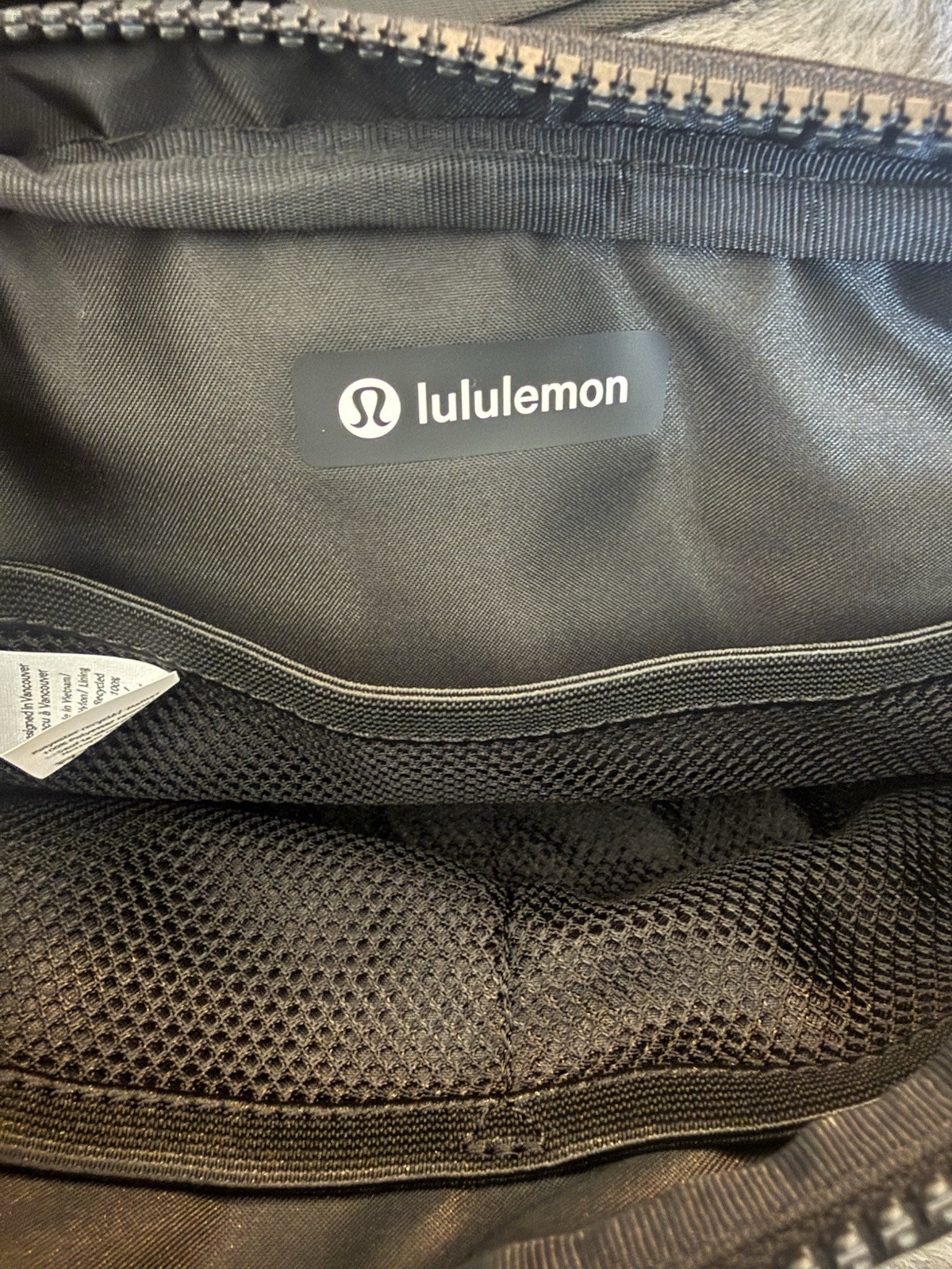 Lululemon Everywhere Belt Bag Unisex One Size 1L Black LU9AX2S Adjustable Strap