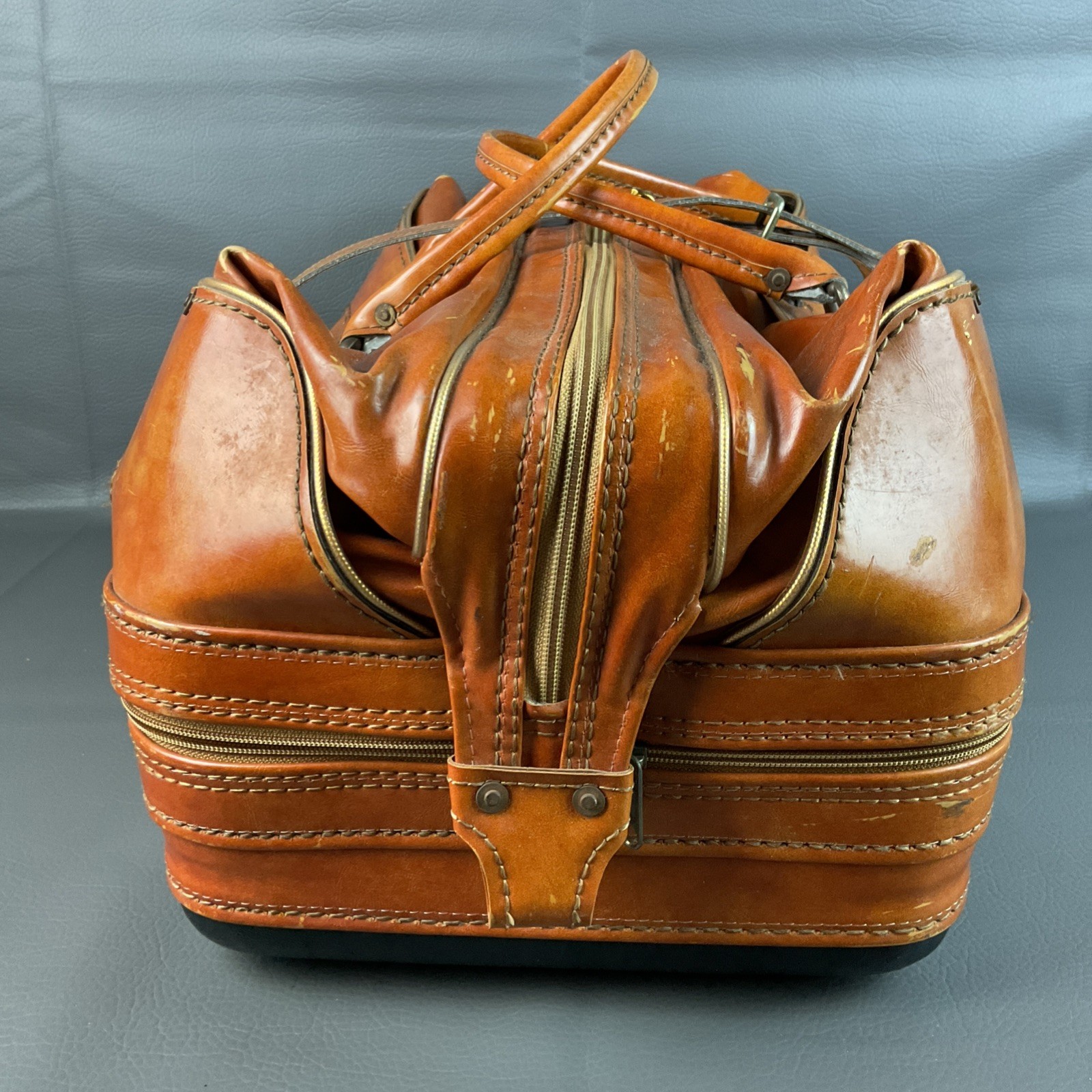 RARE Brown Leather Locking Burton Duffle Divided Bag Hard Bottom