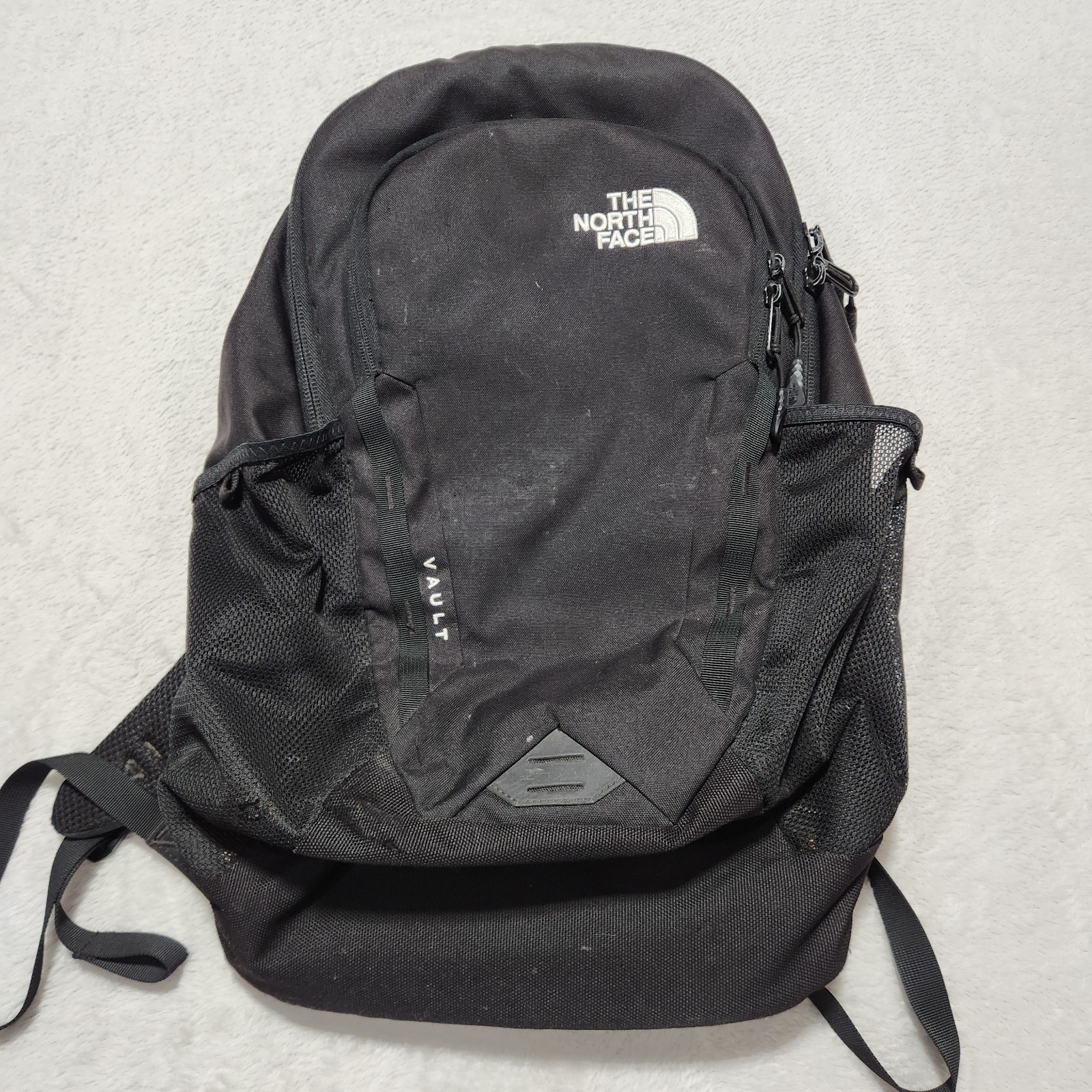 The North Face Vault Backpack TNF Black One Size Day Pack Nice