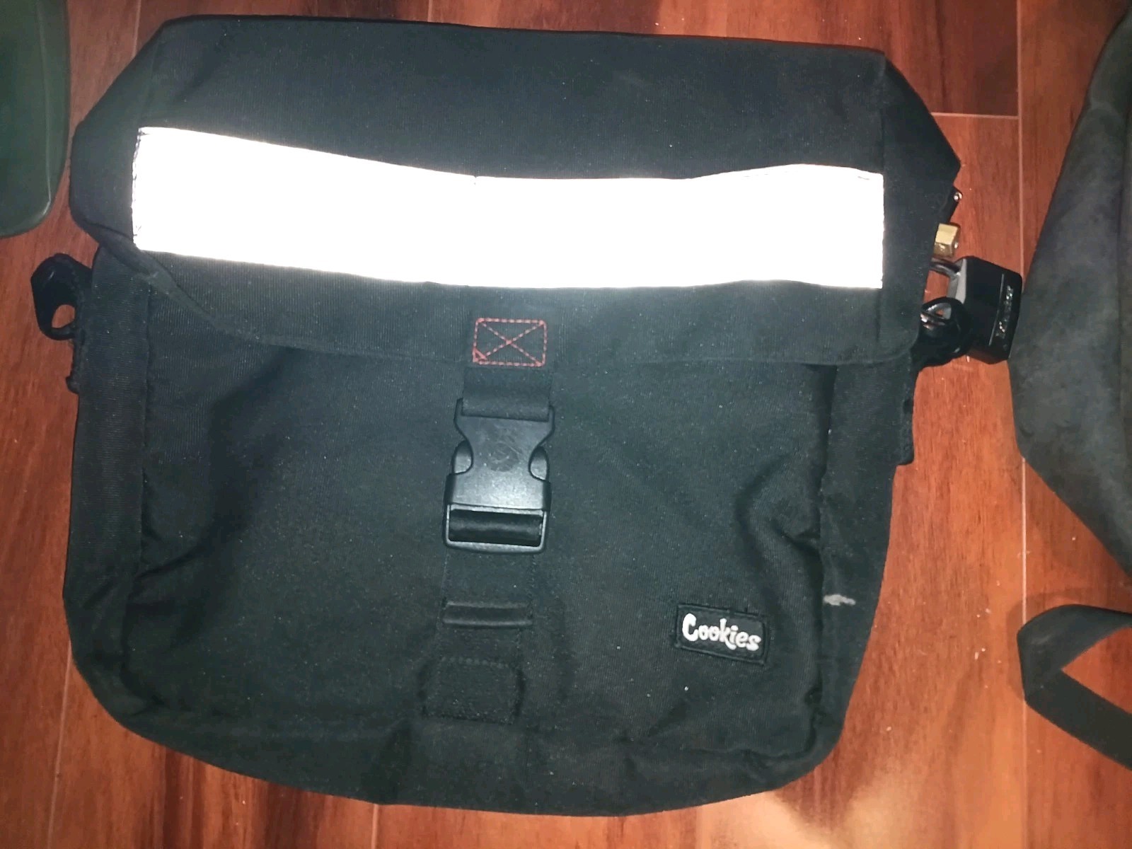 Cookies “Smell Proof” Black Zenith Shoulder Bag Authentic Cookies SF