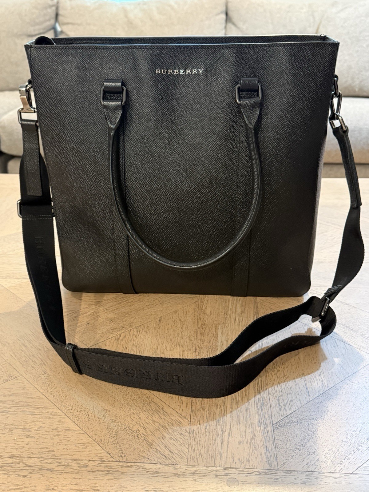 Modern Men’s Burberry Kenneth Structured Tote Black Leather Laptop Work Travel