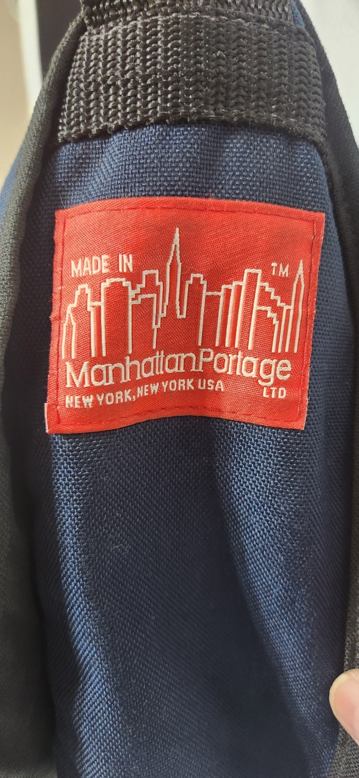Manhattan Portage Red Label Blue Messenger Bag Laptop Expandable Embroidered USA