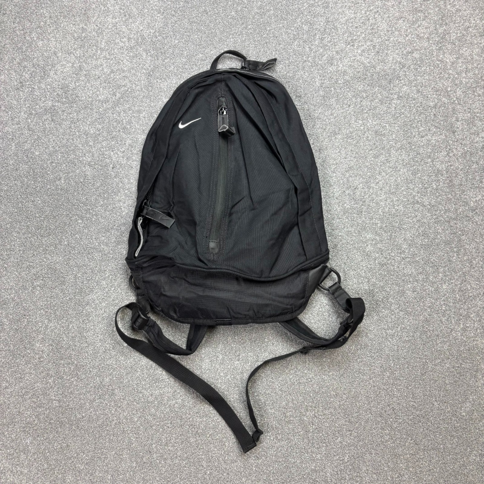 Nike Bag Adult Black Cordura Utility Swoosh Sports Outdoor Casual Y2K Logo Men