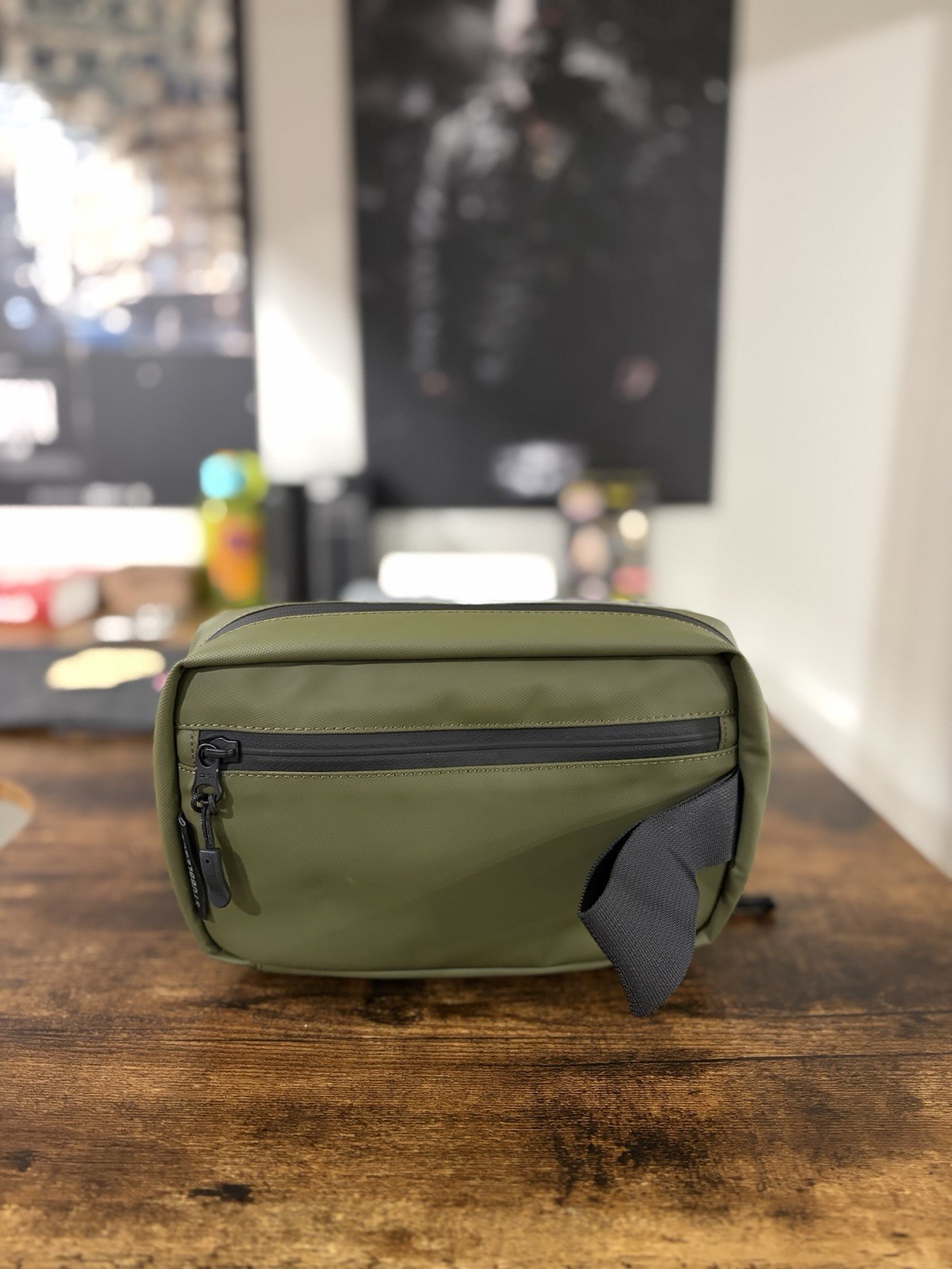 Stubble & Co Tech Bag; Green; Pre-Owned; O/S