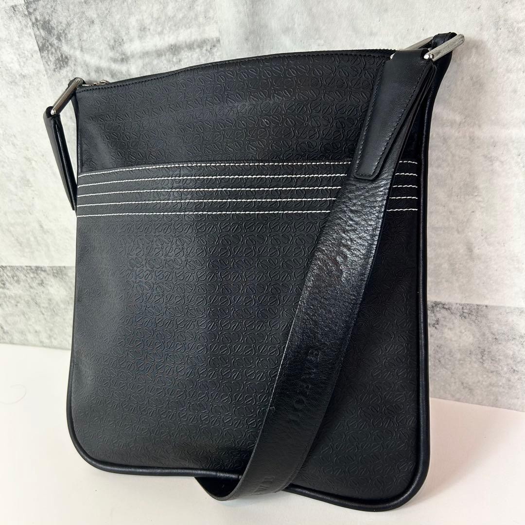 Loewe Repeat Anagram Embossed Shoulder Bag Sacoche Silver Hardware Black 25x28cm