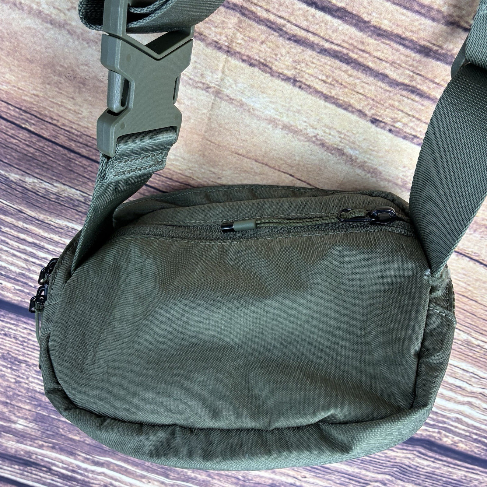 Nike Sportswear Premium Essentials Crossbody Bag Olive Cargo Khaki Sling 1L⁠