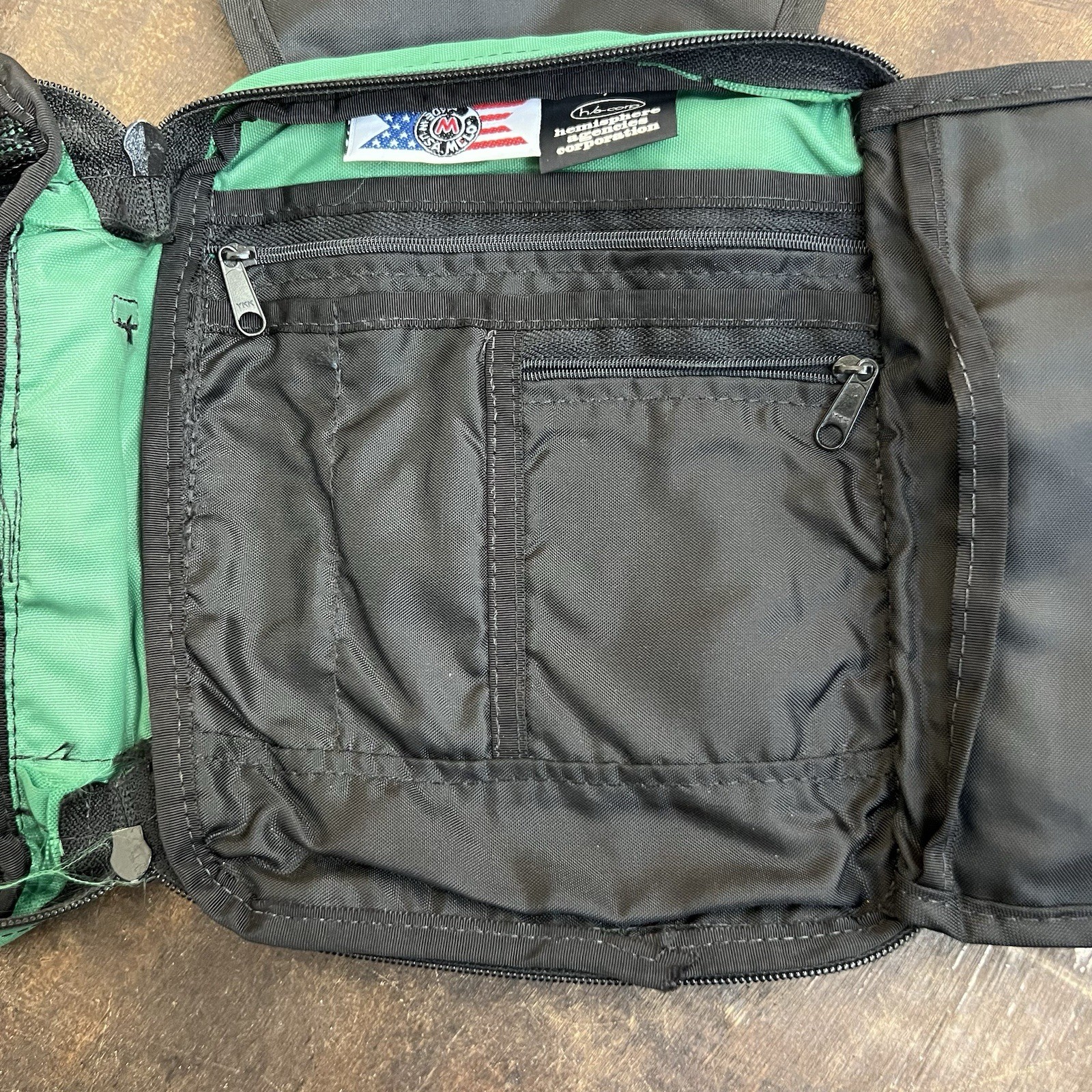 MELO Solid Green Black Crossbody Utility Travel Bag YKK Zip Closure Surf VTG USA
