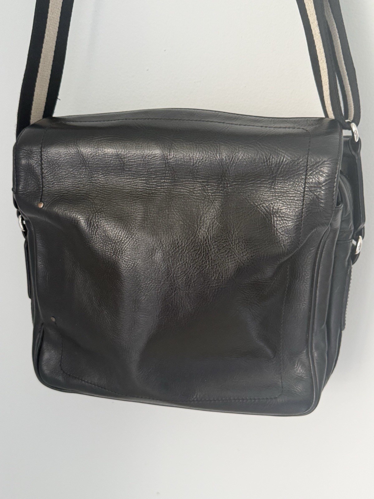 Bally Black Leather Messenger Bag Crossbody Stripe Strap Italy Classic