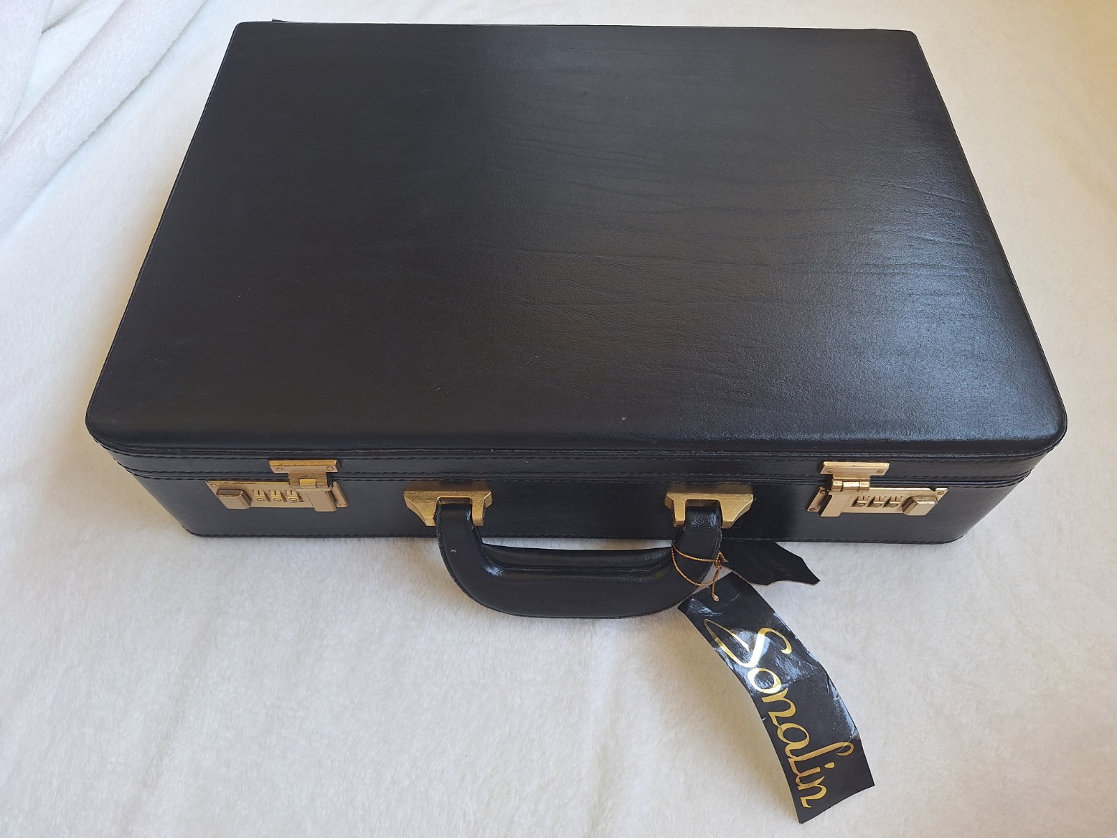 NWT Vintage SONALIN Genuine Leather Attaché Case 18x13x4.5″ 1990s NOS