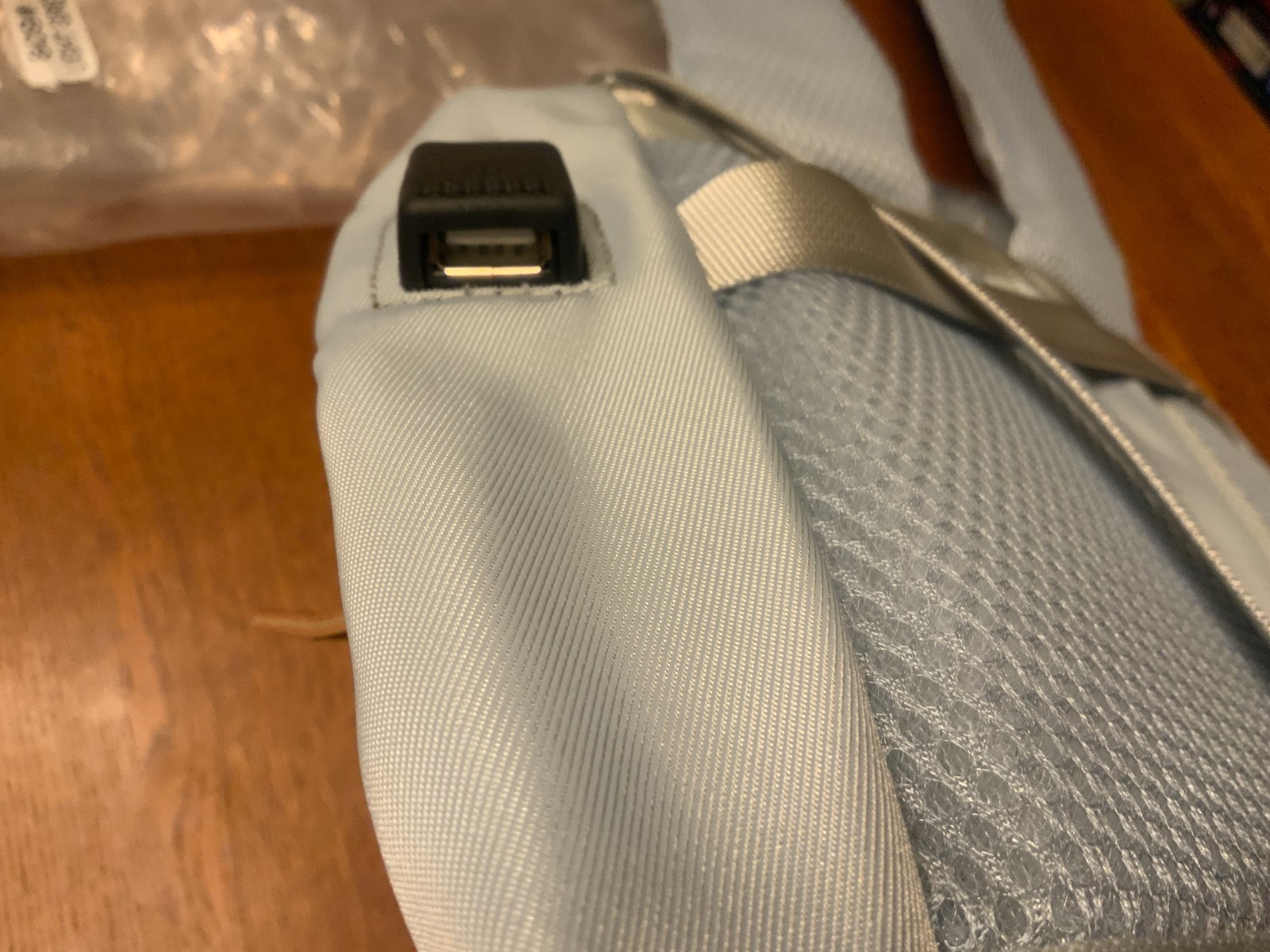Large Capacity Multifunctional Waterproof Travel Bag, Style# 809, Light Grey