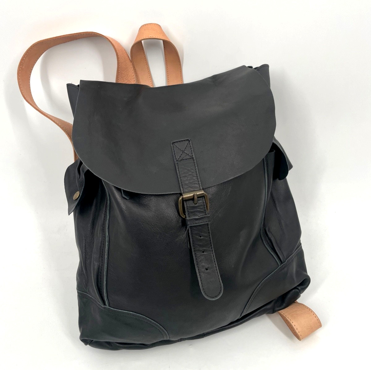 Unisex 100% Genuine Leather Backpack 15″x12″ black tan pockets buckle two-tone