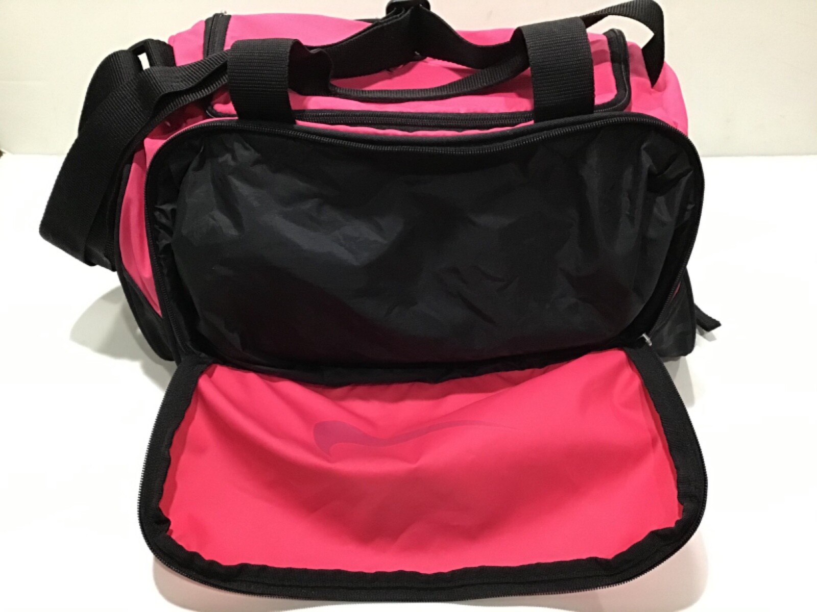 Nike Orange Duffle Bag w/ front pockets 18x11x8” inches