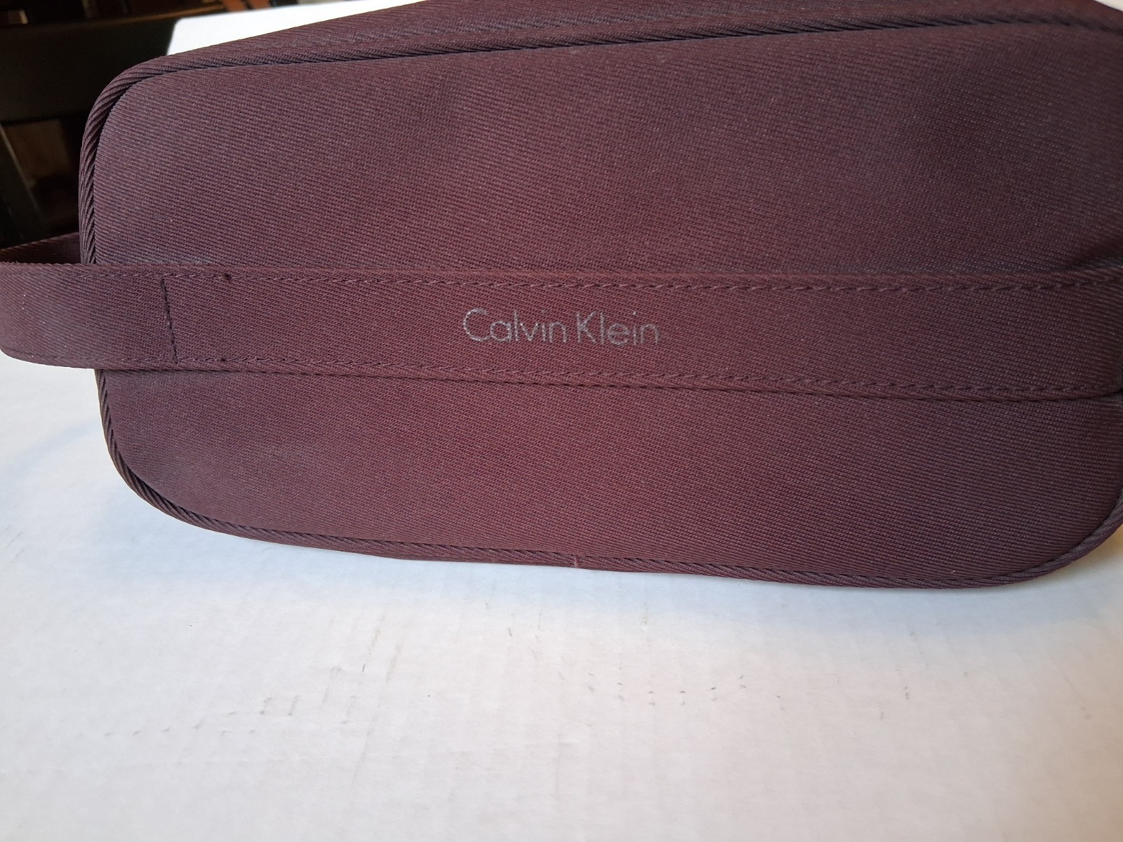 Calvin Klein Toiletry Bag Maroon