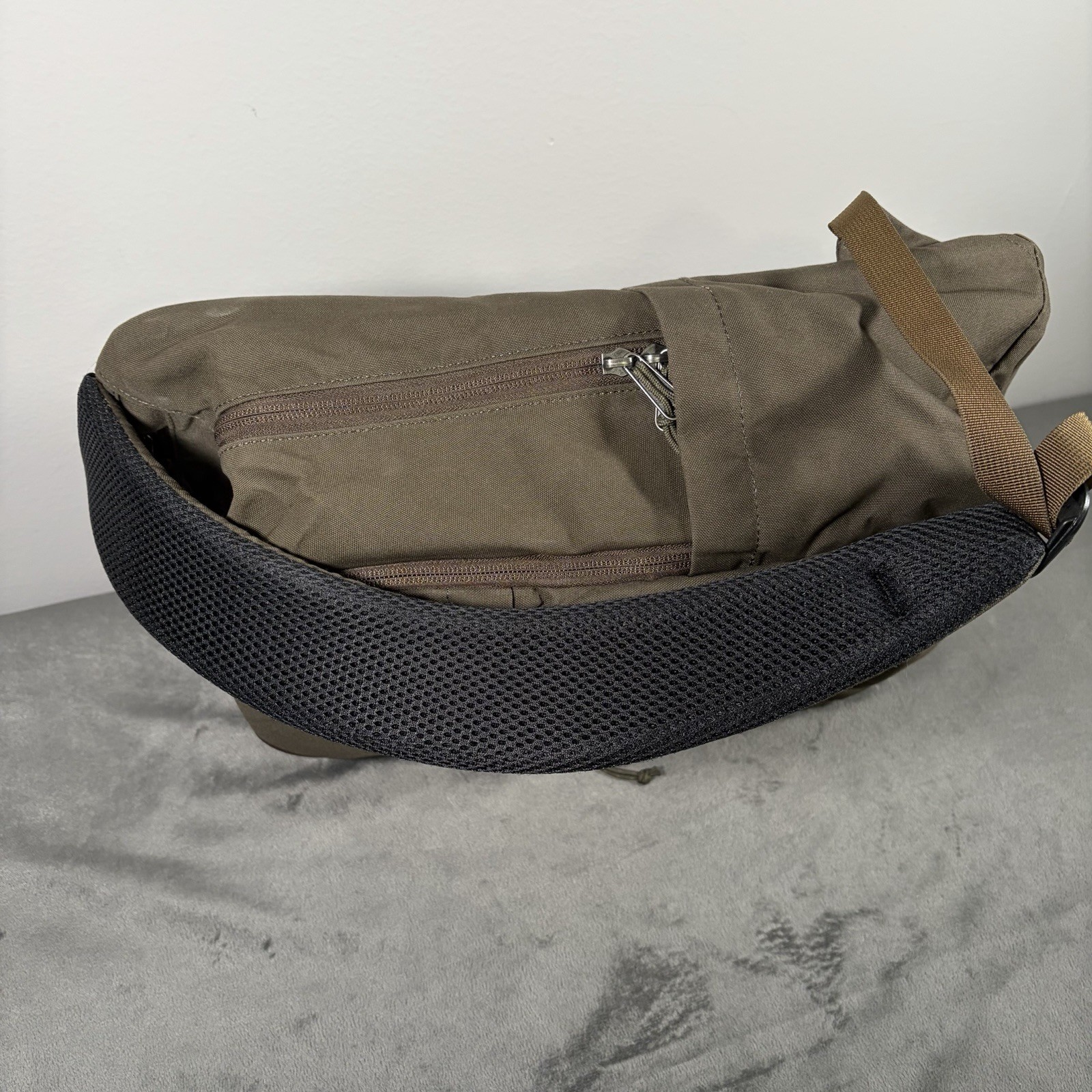 Fjallraven Raven 20L Backpack Brown G-1000 Laptop Sleeve Padded Straps