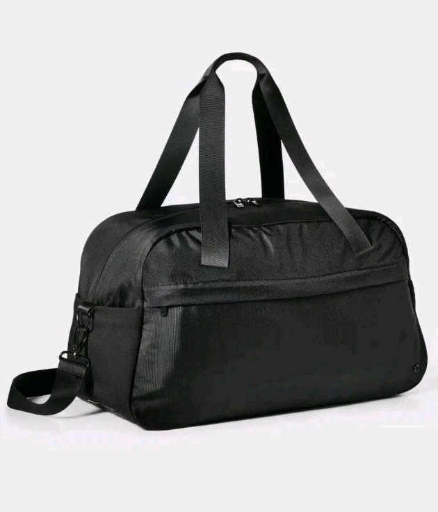 Sporty 20″ Duffel Bag ▪︎ All In Motion ▪︎ Black NWT◽️