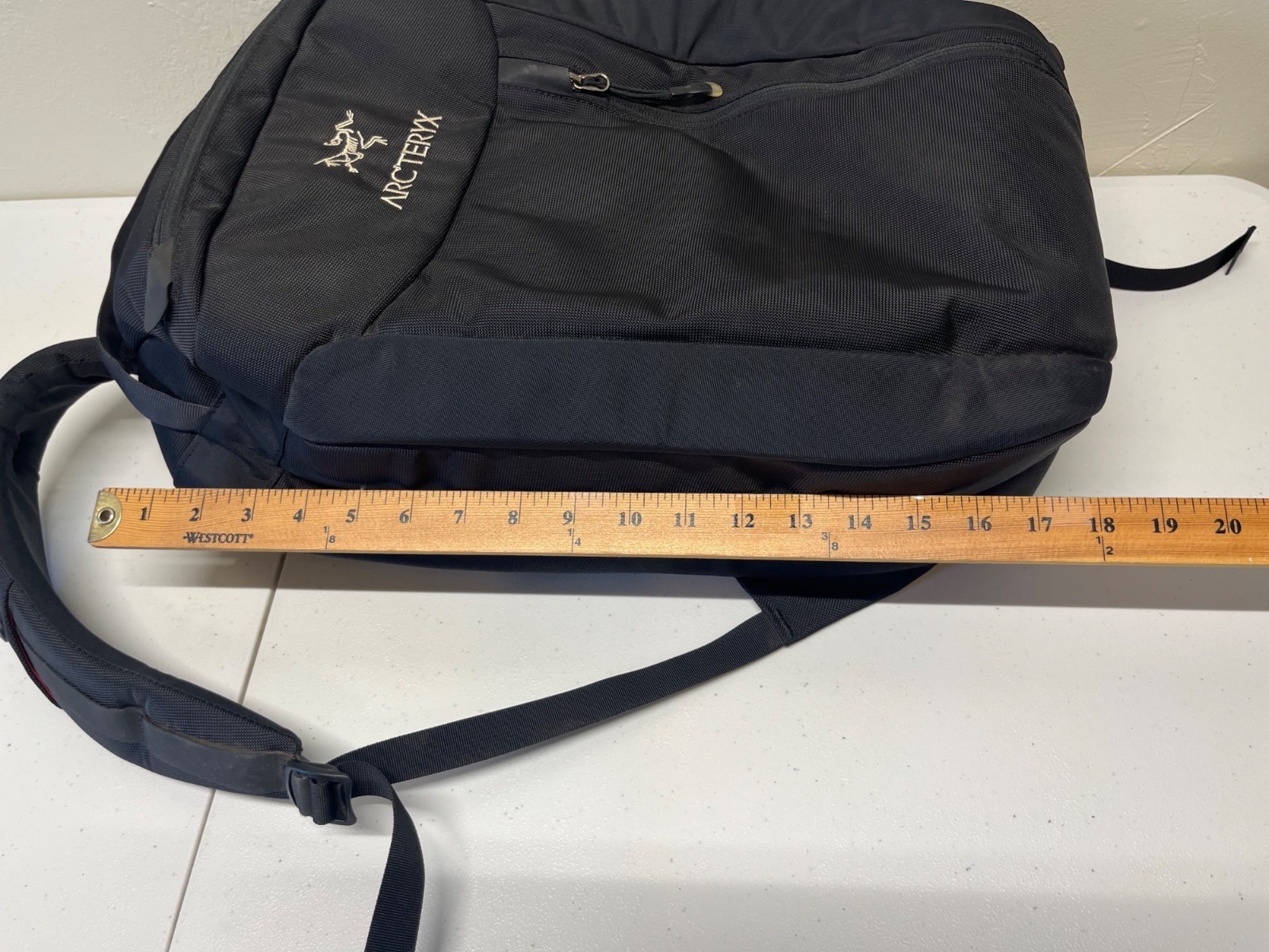 Arc’teryx Blade 24 Black Nylon Backpack Travel Laptop Bag