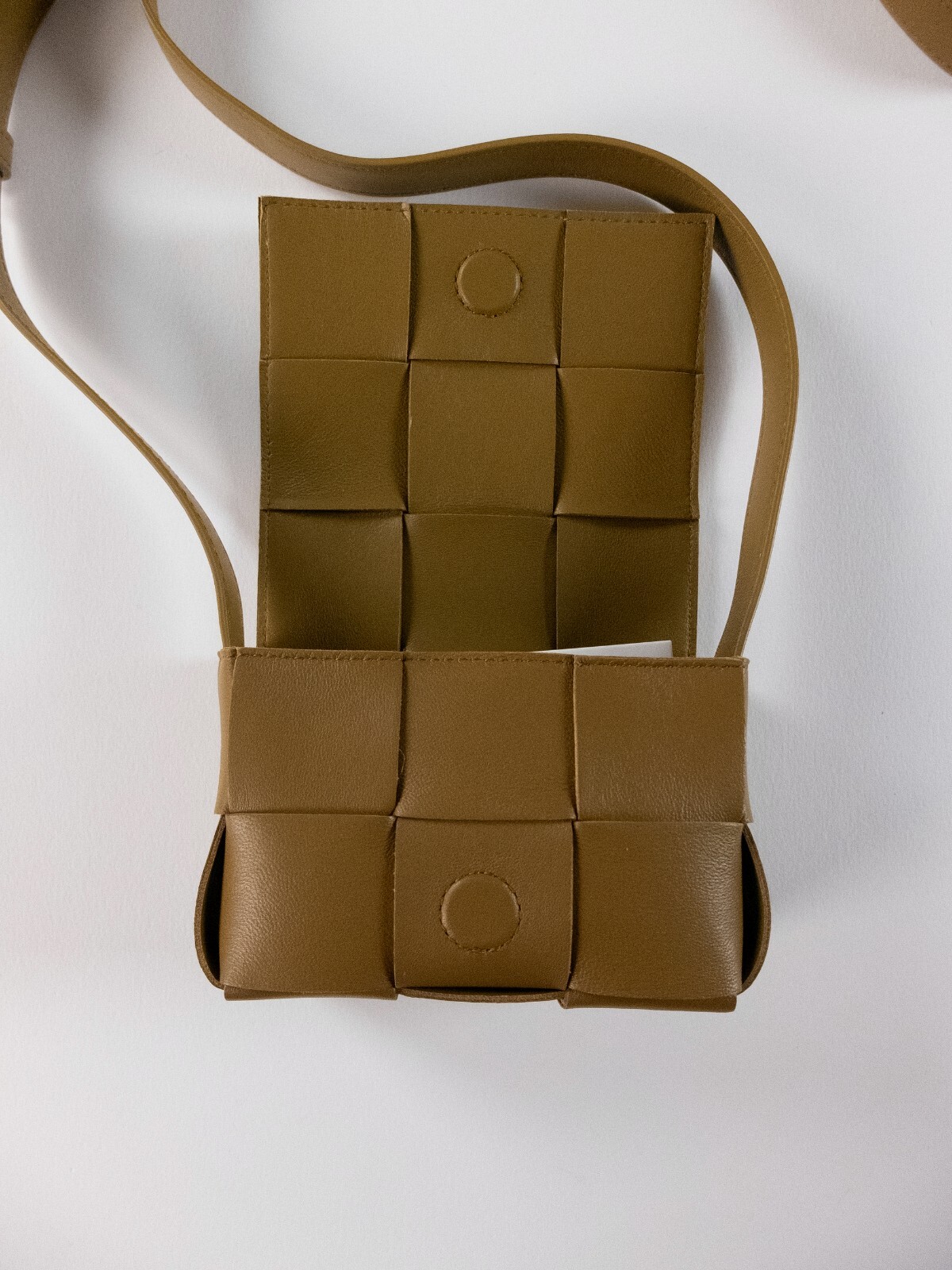 (NO CUSTOMS TAX) BOTTEGA VENETA Candy Cassette mini brown crossbody leather bag
