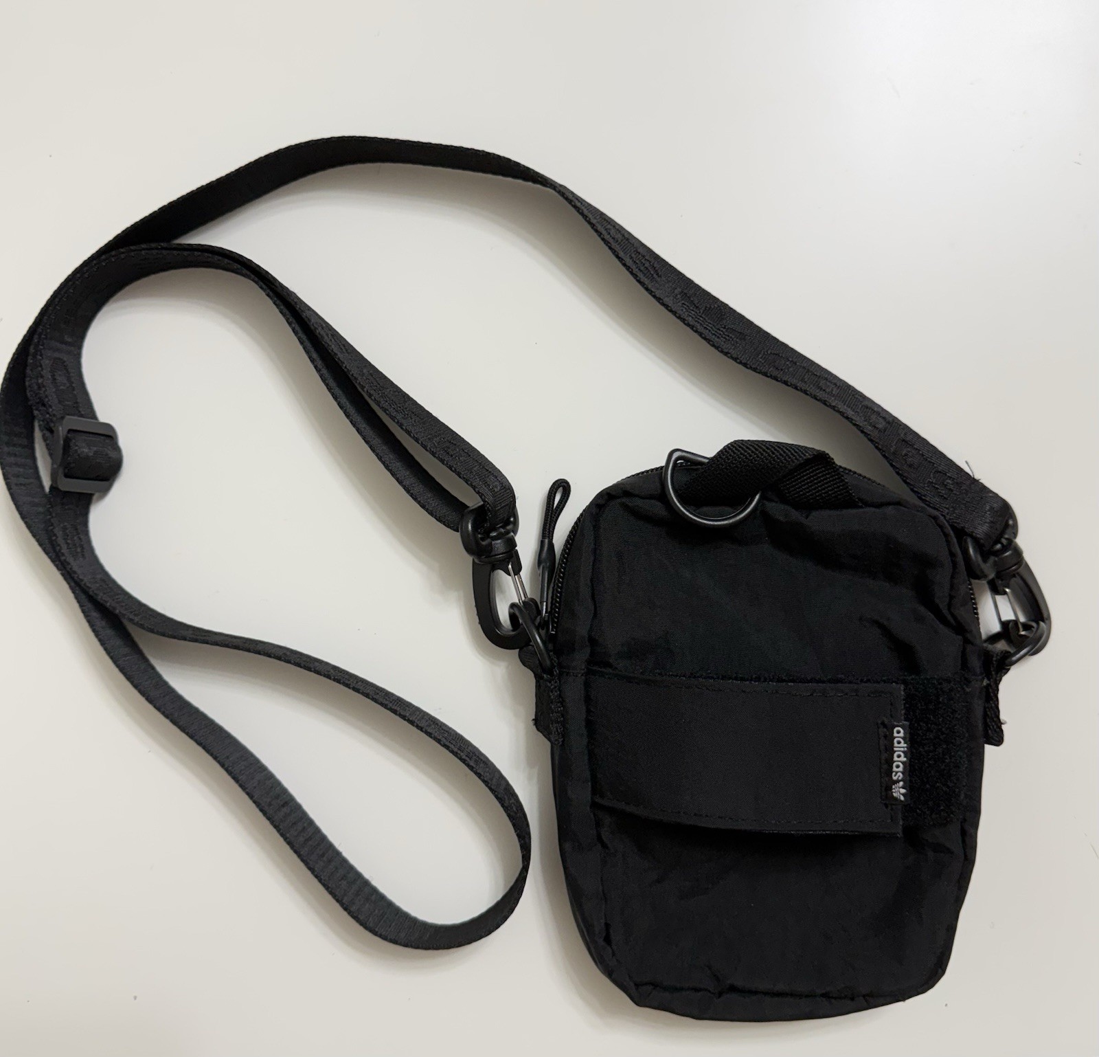 adidas Black Small Crossbody Bag Zip Adjustable Strap Outer Pockets