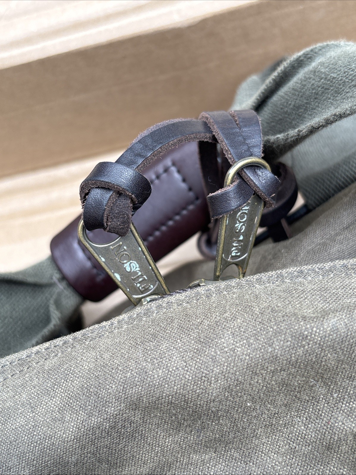 Filson Small Tin Cloth Duffle Bag Otter Green Excellent