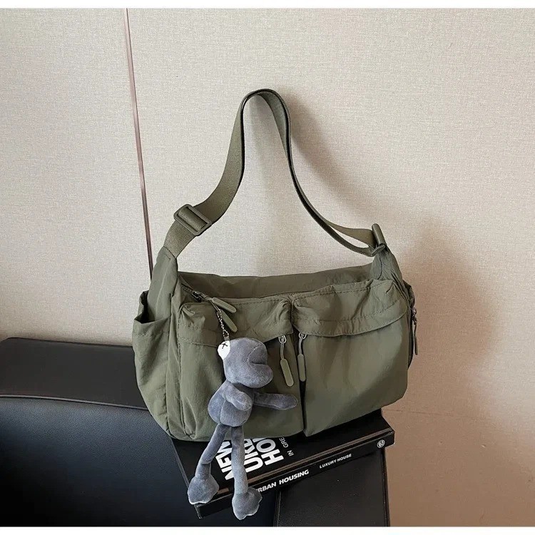 UNIQLO Casual Multi-pocket Messenger Bag Men Women Shoulder Bag Travel Sport Bag