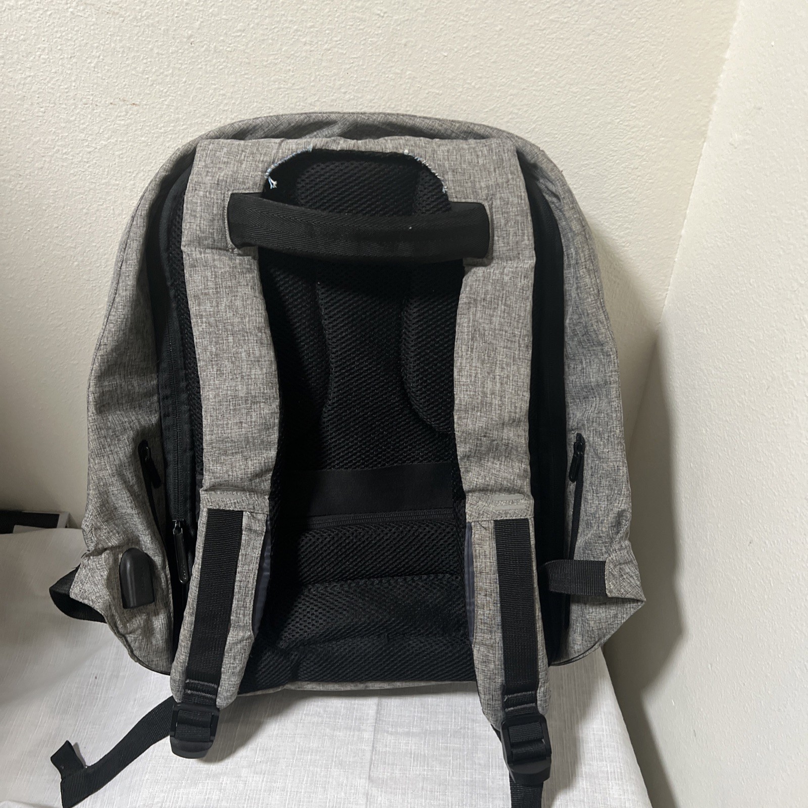 XD Design Bobby Backpack Anti-Theft Secure Travel Carry On Laptop Bag USB Port