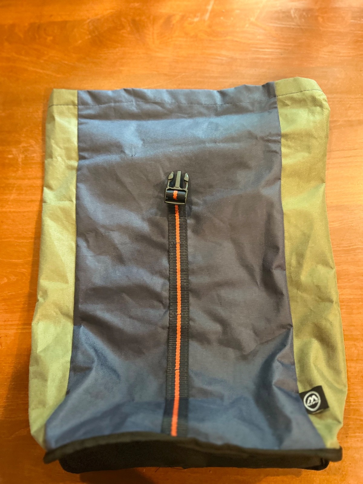 Unisex Green and Blue Metro Pack Light weight canvas style back pack