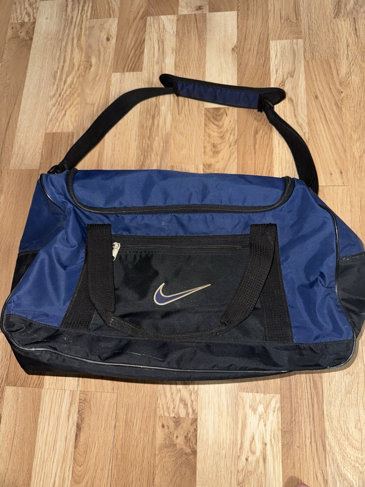 Vintage Nike Swoosh Duffle Bag 90’s Good Condition Gym Sports Bag