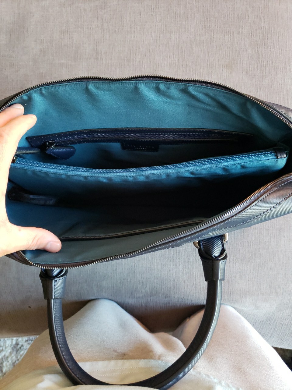 Ted Baker – Vin Twill PU Document Bag – Color Navy And Black. Bloomingdale’s!