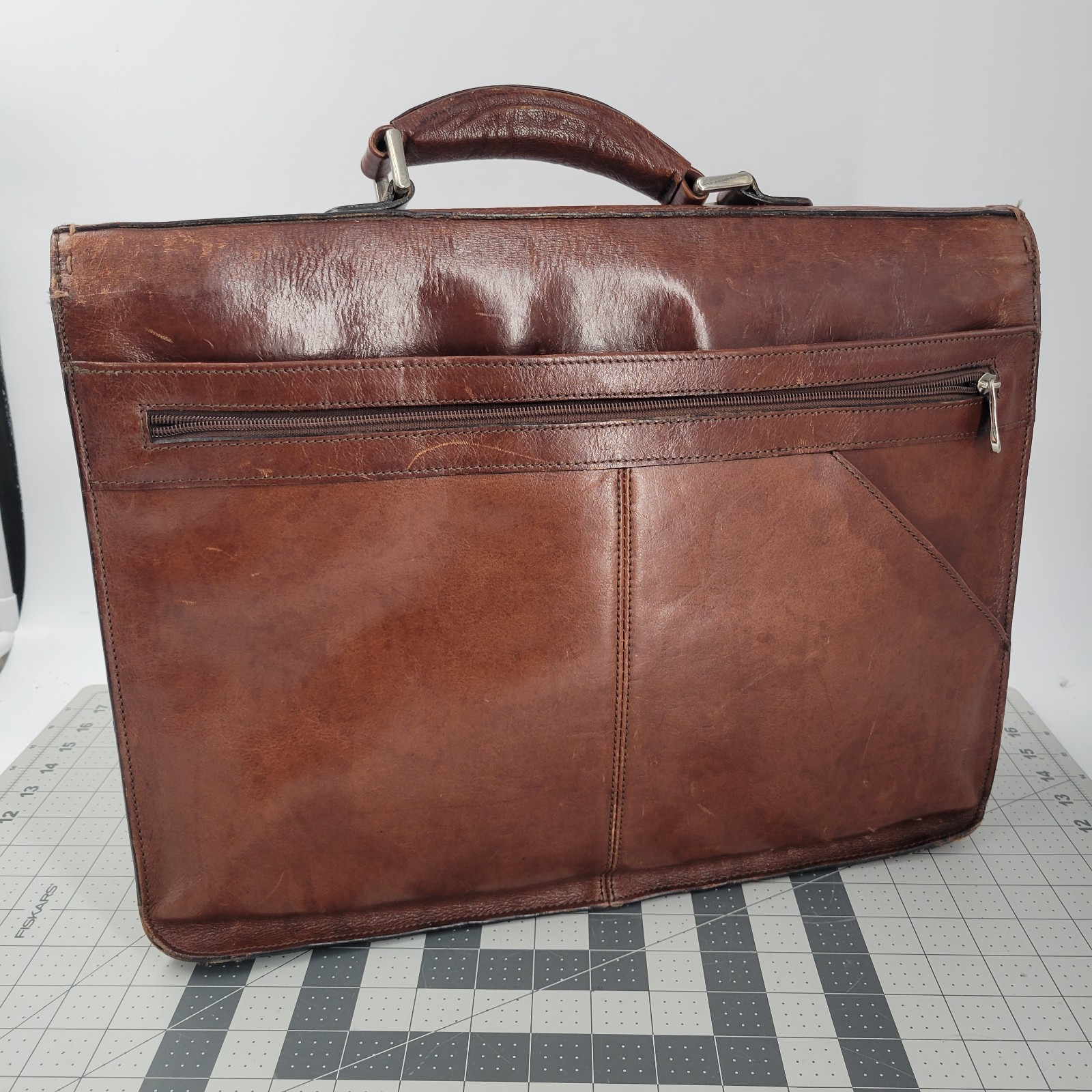 Pelle Studio Wilsons Italian Leather Brown Messenger Laptop Bag 17″x13″