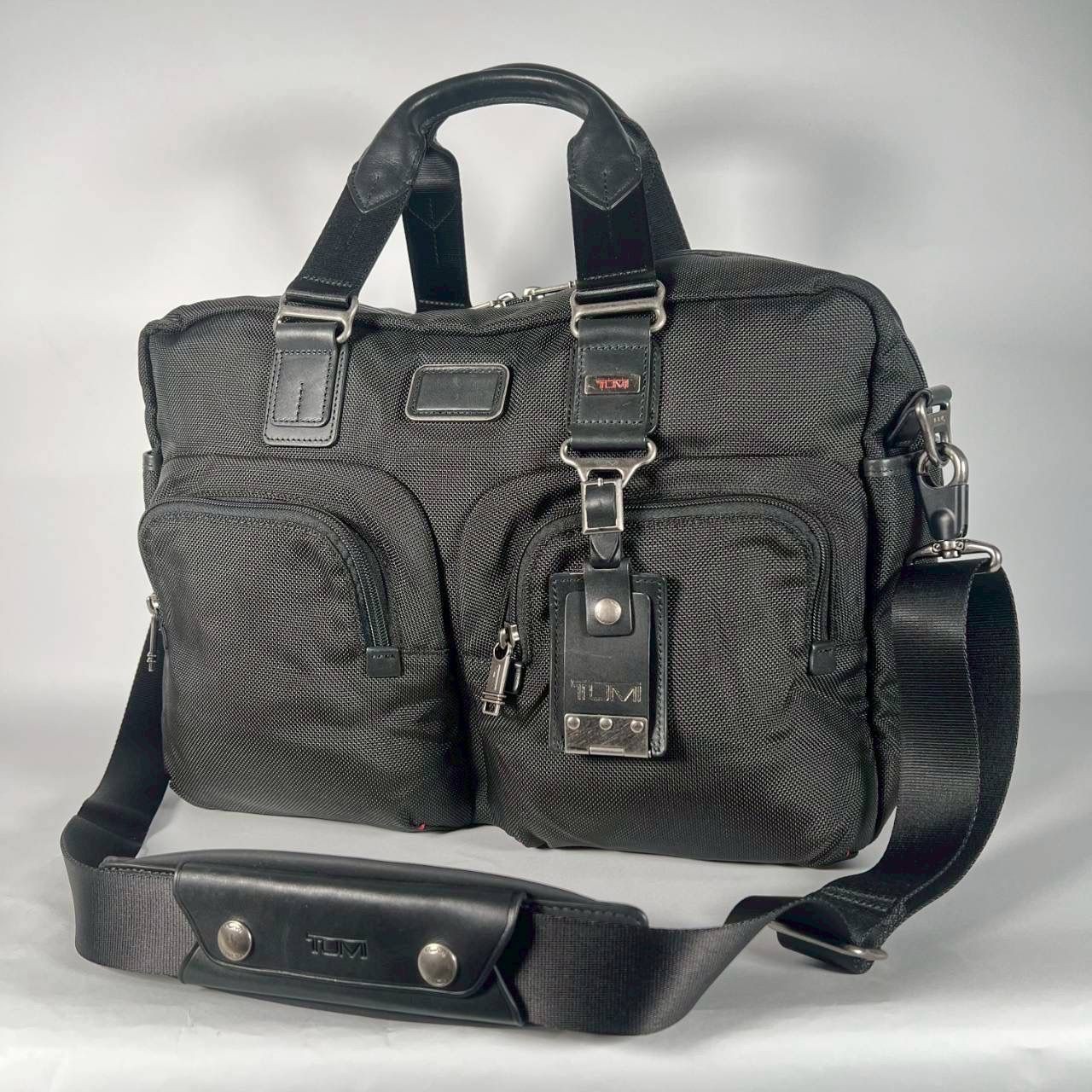 Tumi Alpha Bravo Business Nylon Laptop Bag 30cm x 42cm x 16cm, Used