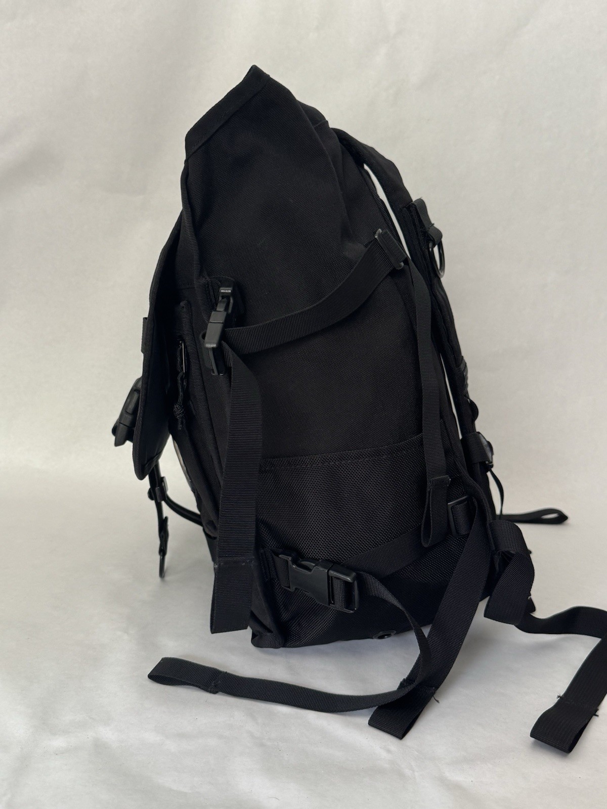 CHROME Warsaw MD 25L Backpack Professional Messenger Water Resistant Bag EUC